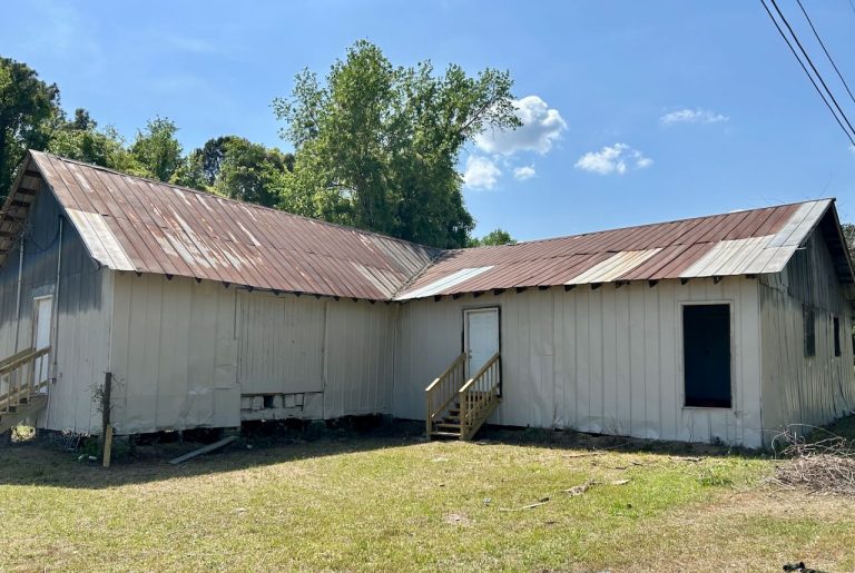 216 Memorial St, Manning, SC